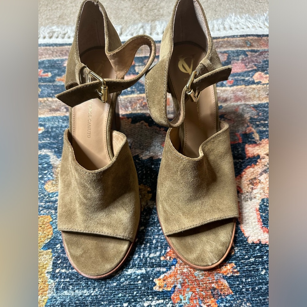 Vince Camuto block heel suede peep toe heels